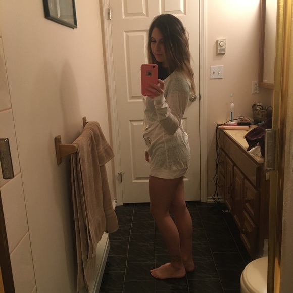 Victoria’s Secret long T - Picture 2 of 2